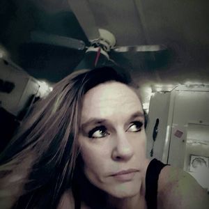 Meet your Posher, Carla